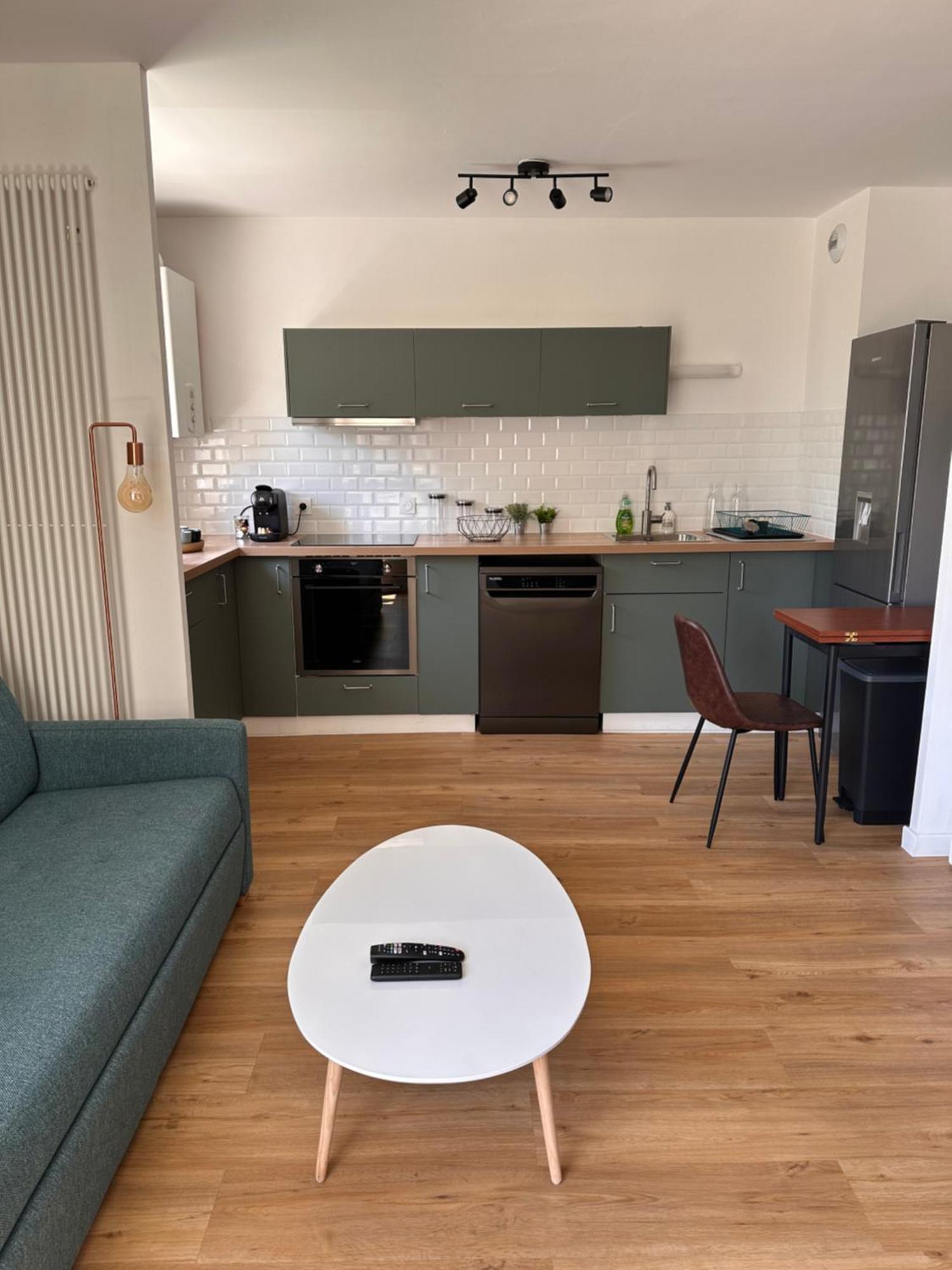 Bel Appartement A 25 Mn De Paris ซัคทรูวิลล์ ภายนอก รูปภาพ